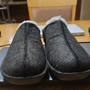 Cloudsteppers by Clarks Gray Slippers